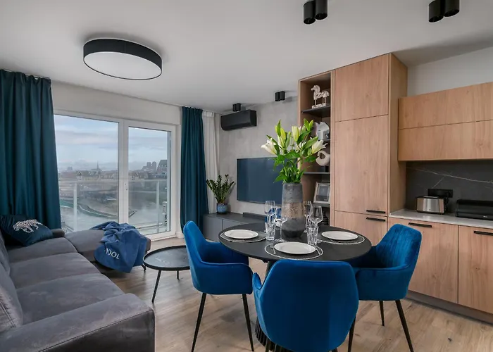 Nice View Apartment, Free Underground Parking, City Square 6 Min